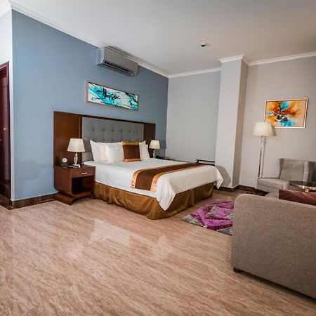 Hotel City Plaza & Suites David Exteriér fotografie