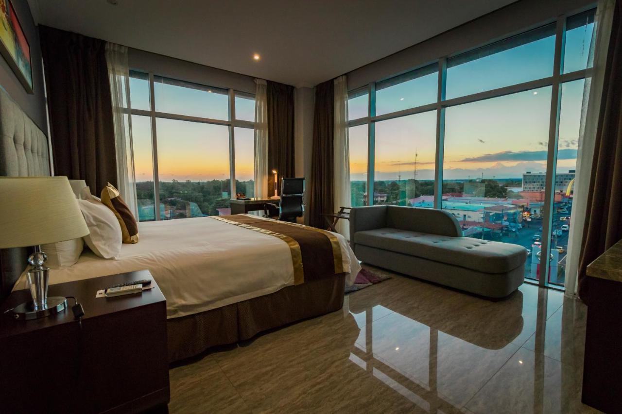 Hotel City Plaza & Suites David Exteriér fotografie
