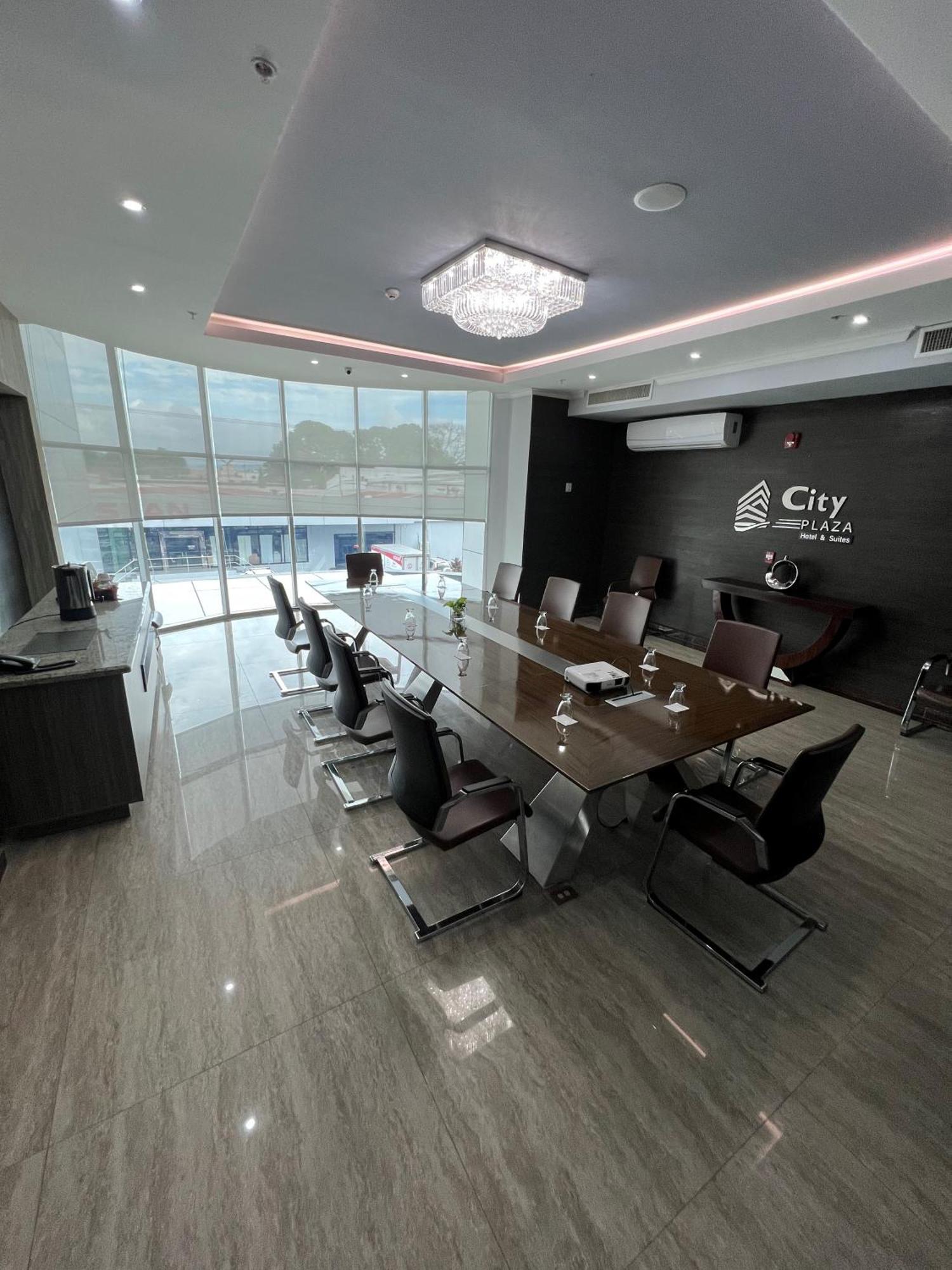 Hotel City Plaza & Suites David Exteriér fotografie