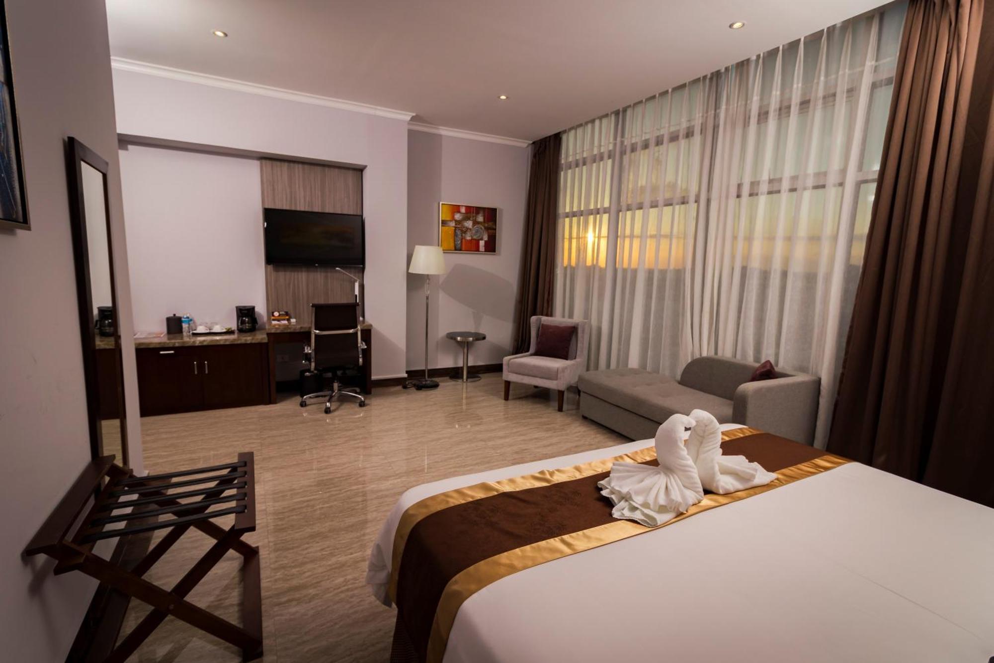 Hotel City Plaza & Suites David Exteriér fotografie