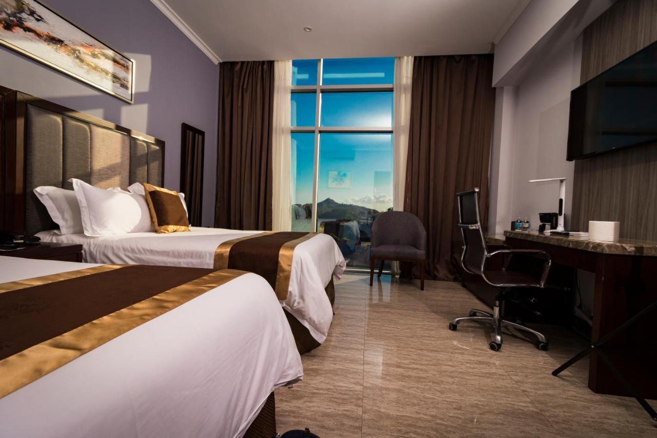 Hotel City Plaza & Suites David Exteriér fotografie